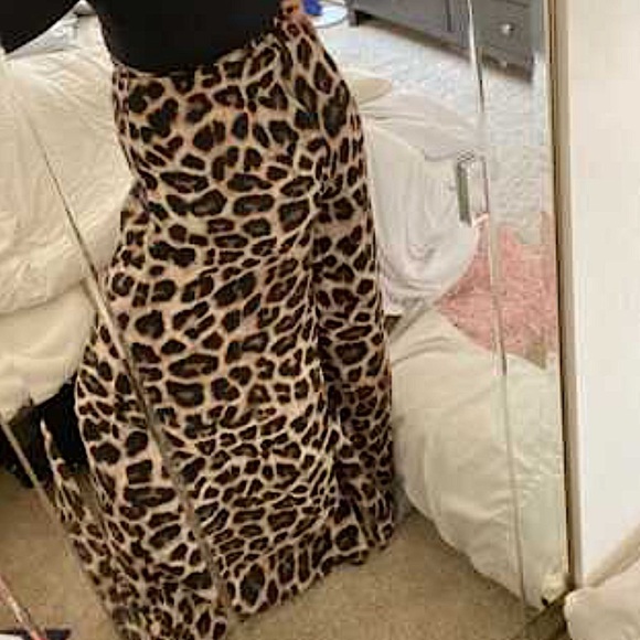 LEOPARD HIGH WAISTED WIDE LEG PANTS - Picture 7 of 8